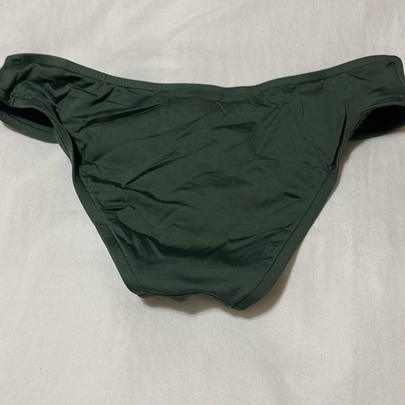 Bikini Set - Picture 4 of 6